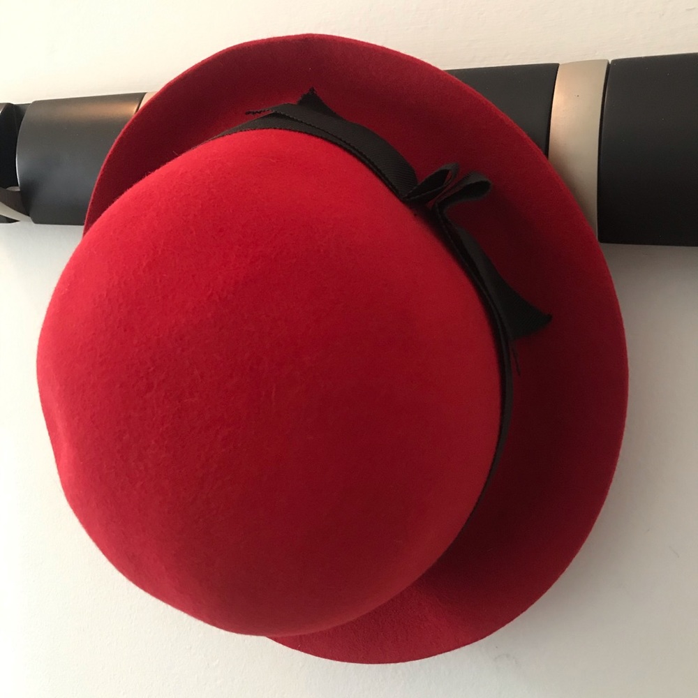 ✨ Vintage Felt Hat